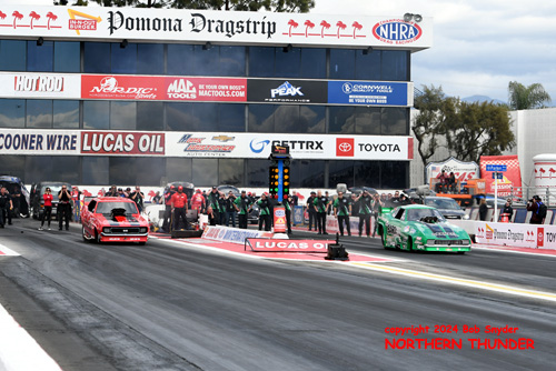 Don Knoblauch (left) vs 
Bobby Cottrell (right)